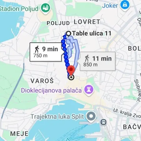 Elizabeth With Balcony