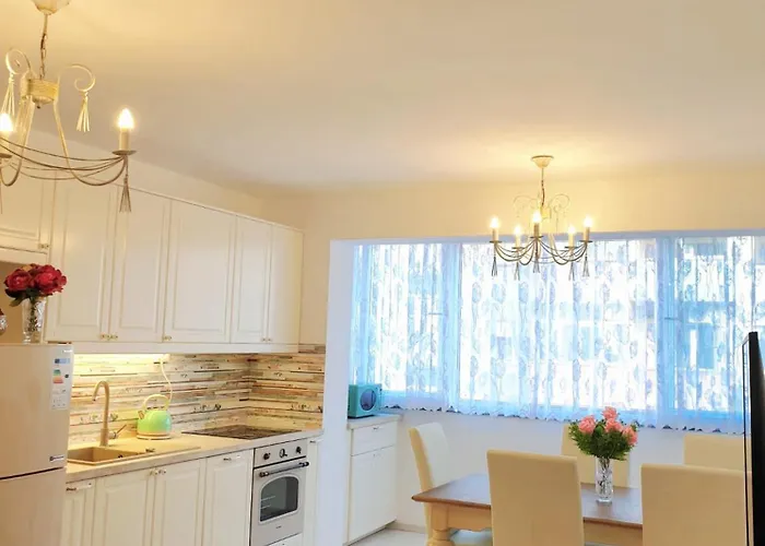 Apartman Elizabeth With Balcony Split