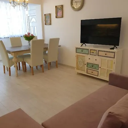 Elizabeth With Balcony Lägenhet *