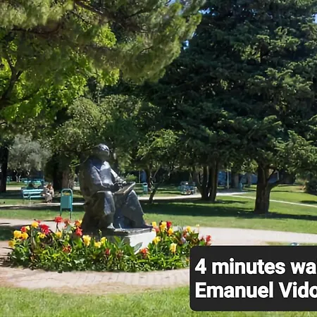 Elizabeth With Balcony *